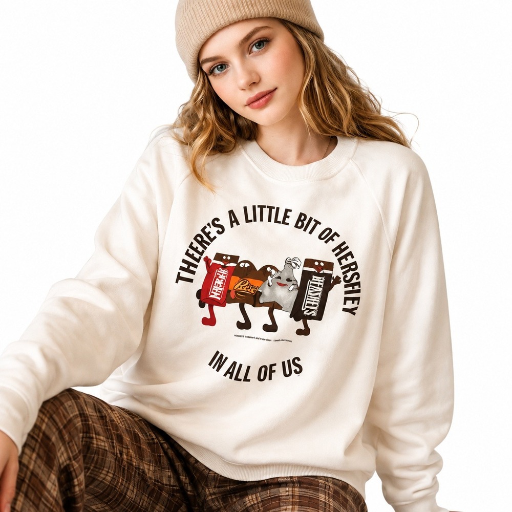 College Lane Women Sweatshirt Hershey Chocolate Characters Graphic Print Large